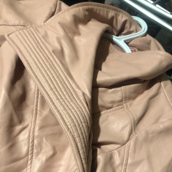 Nude pink leather jacket - Picture 3 of 4
